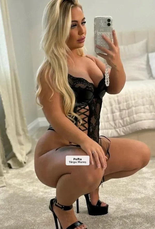 Nouă! Fată sexy, forme apetisante