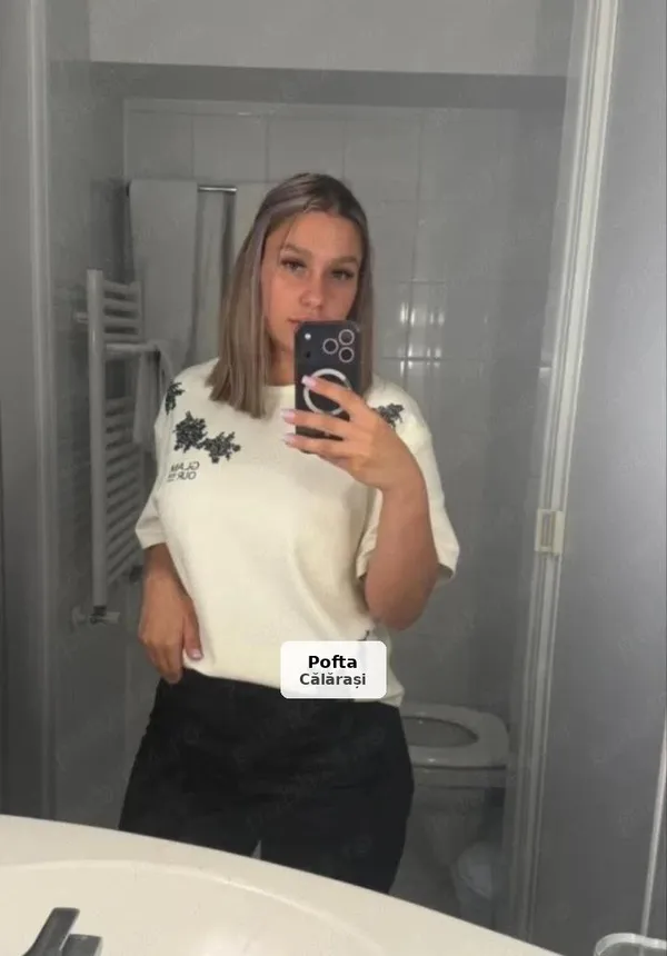Nouă în oraș, discreție și relaxare