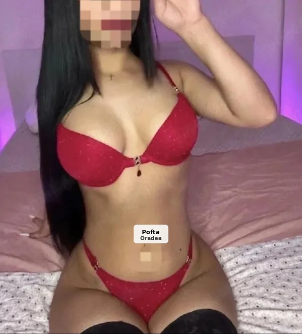 Elena, 24 de ani, experiențe plăcute