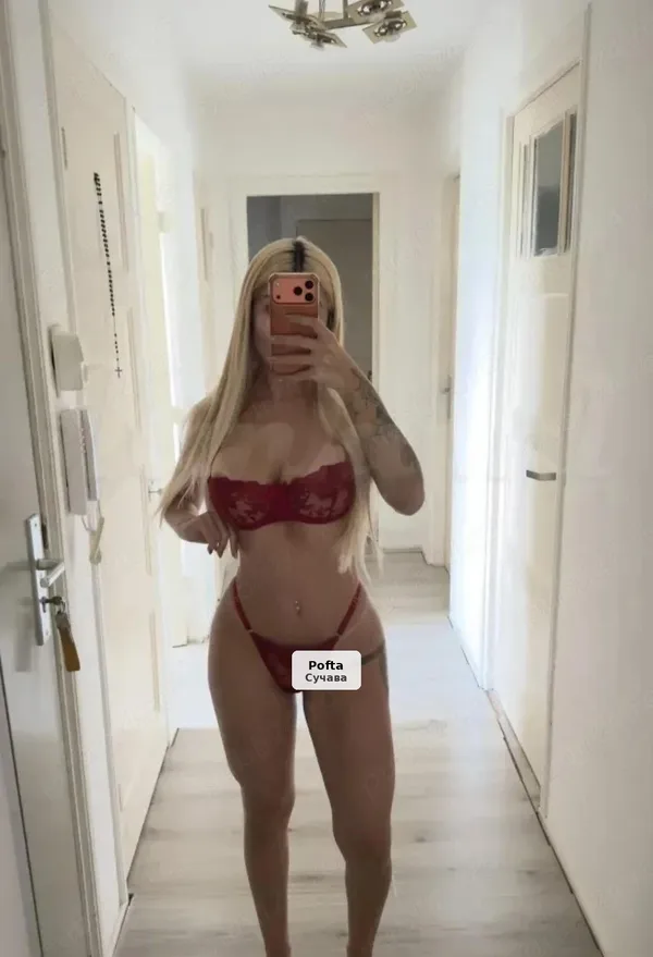 Blondă drăguță, prima dată în zonă