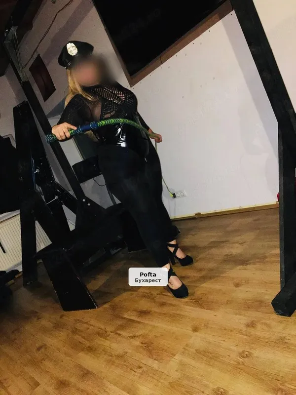 Mistress Yuuxi - Domination Sessions