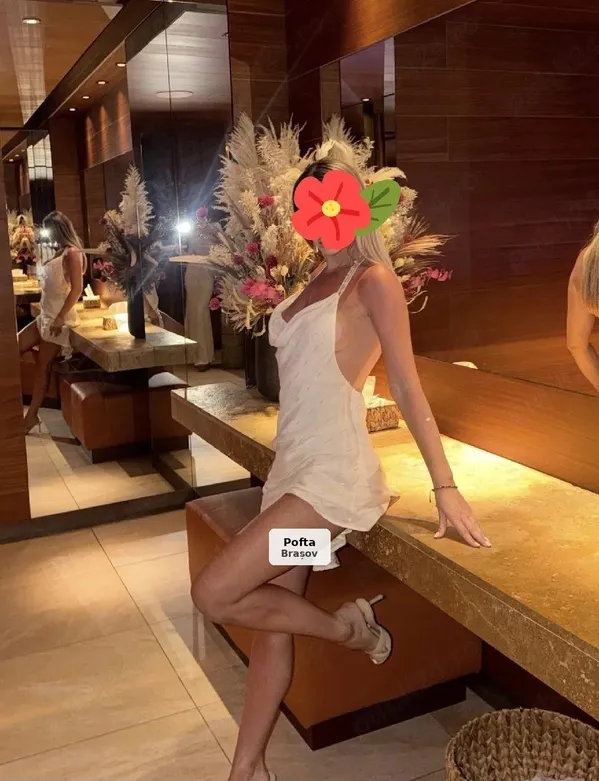 Mature, Sexy Blonde - Luxury Experience