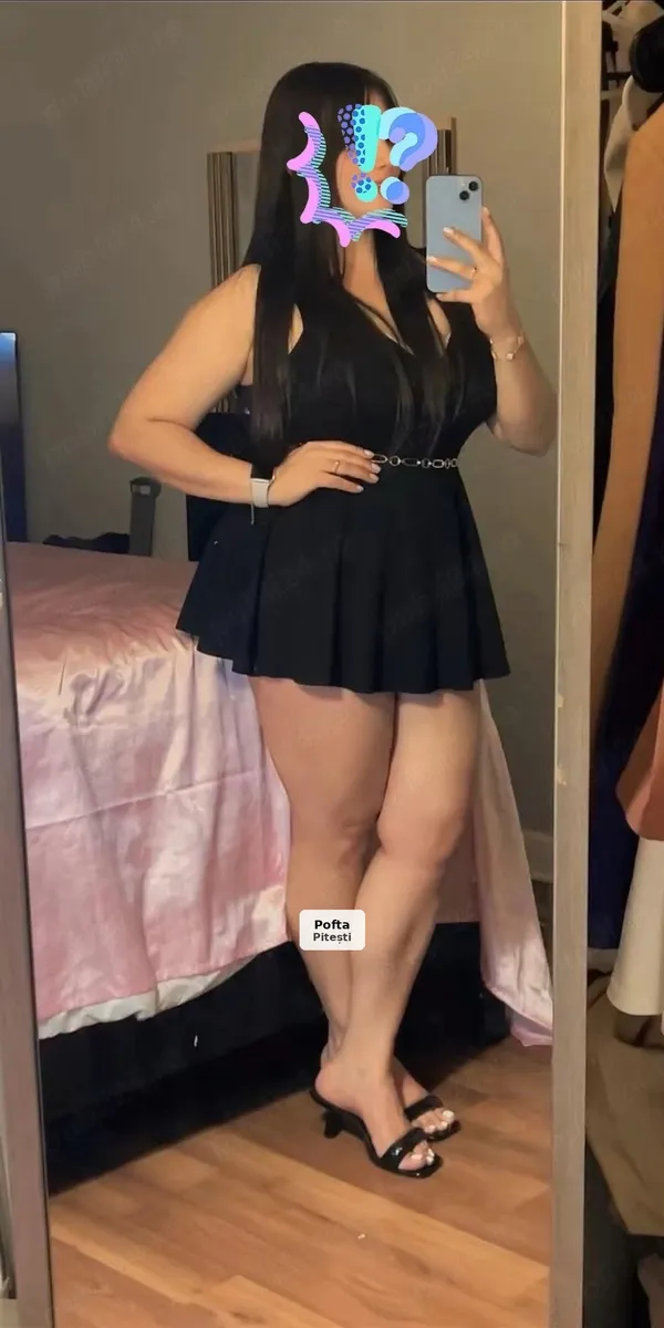 Brunette, 30 years old, unforgettable moments