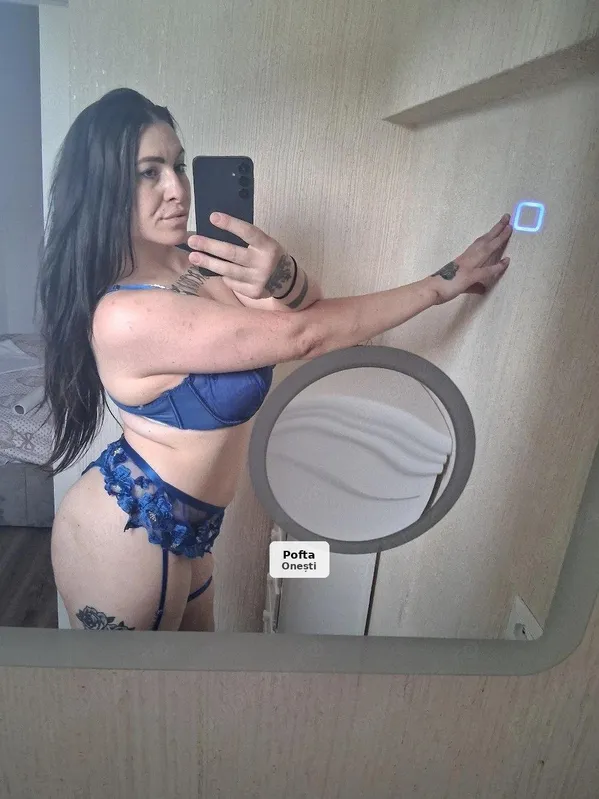 Vanessa, 29yo - Web Show in Onești