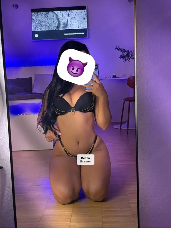 Miruna - Discreet & Intimate Company