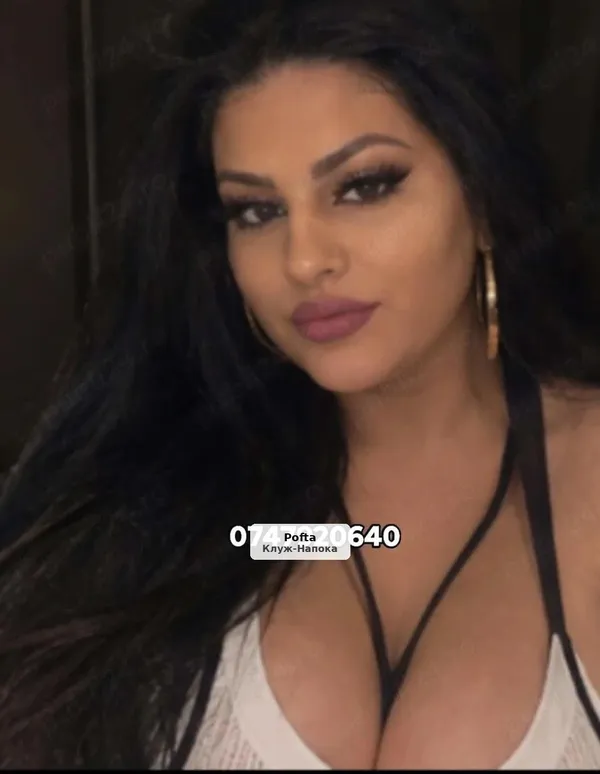 Transexuală matură, show web și întâlniri
