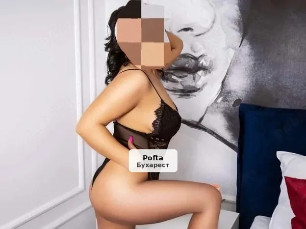 Brunetă discretă pentru momente de relaxare