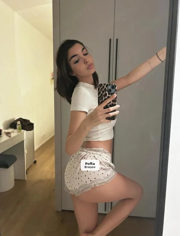 Momente plăcute online! Show web cu Bianca