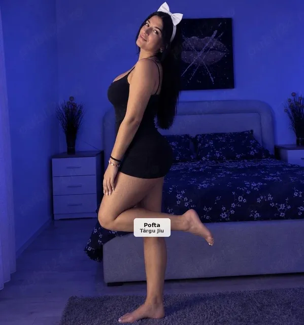 Brunette, web show and dates