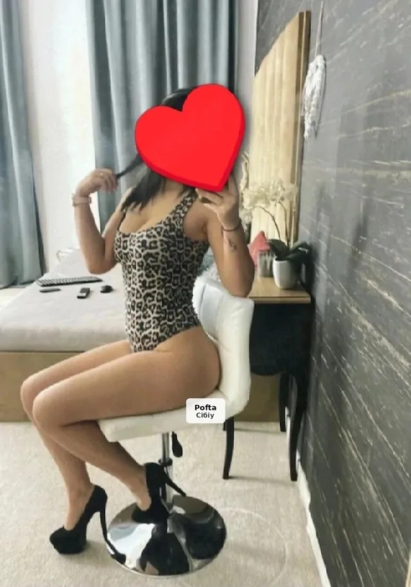 Vanessa - Companion and Massage