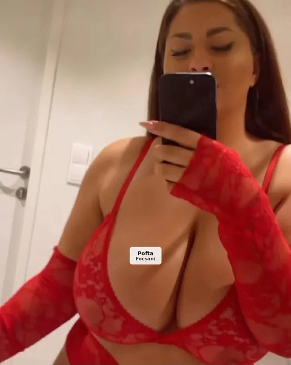 Mature MILF for Unforgettable Moments