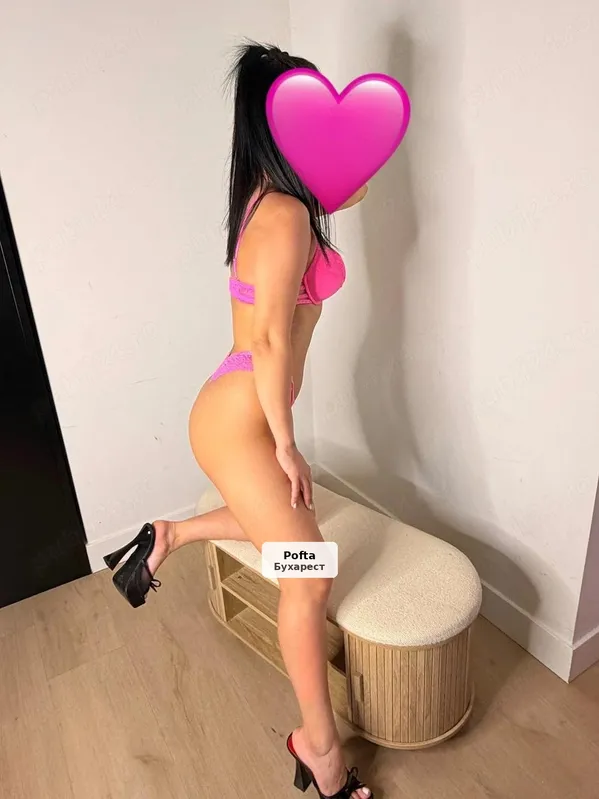 Andreea, sexy brunette, 100% real photos