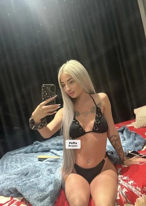 Escortă blondă, finuță și senzuală