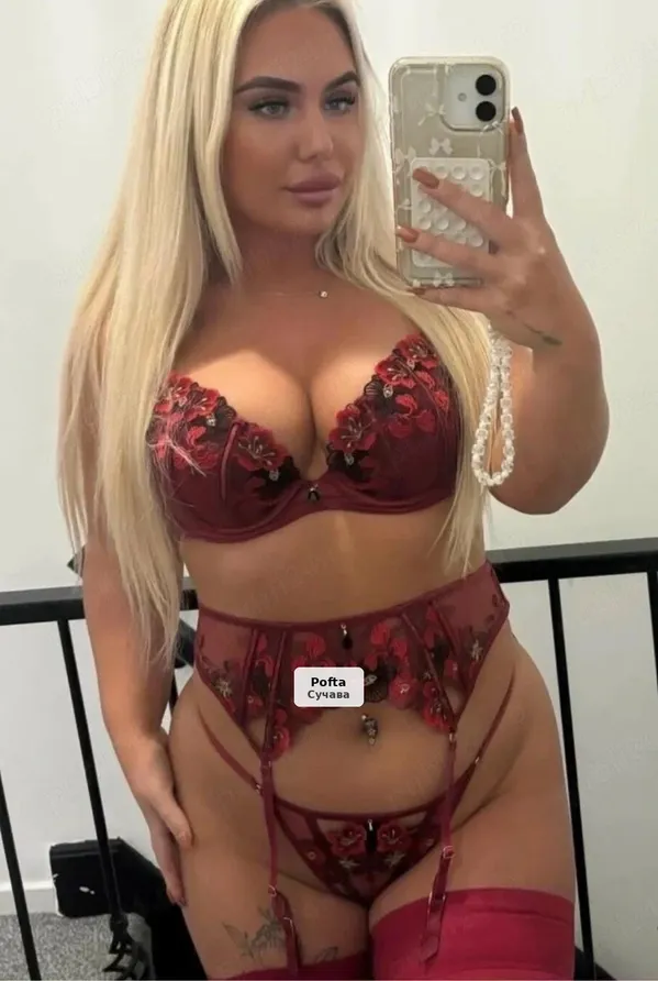 Nouă! Fată sexy, forme apetisante