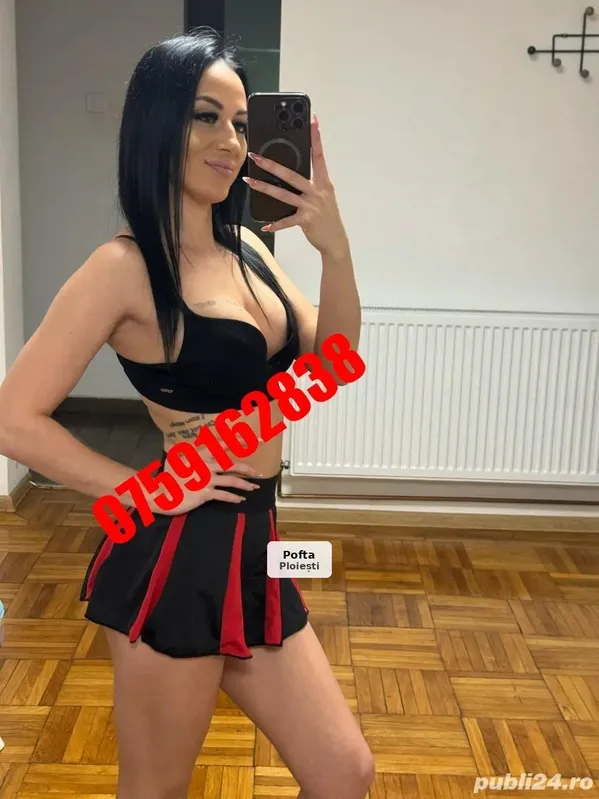 Iulia, real and discreet