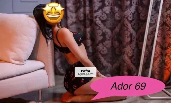 Iulia, show web și deplasări