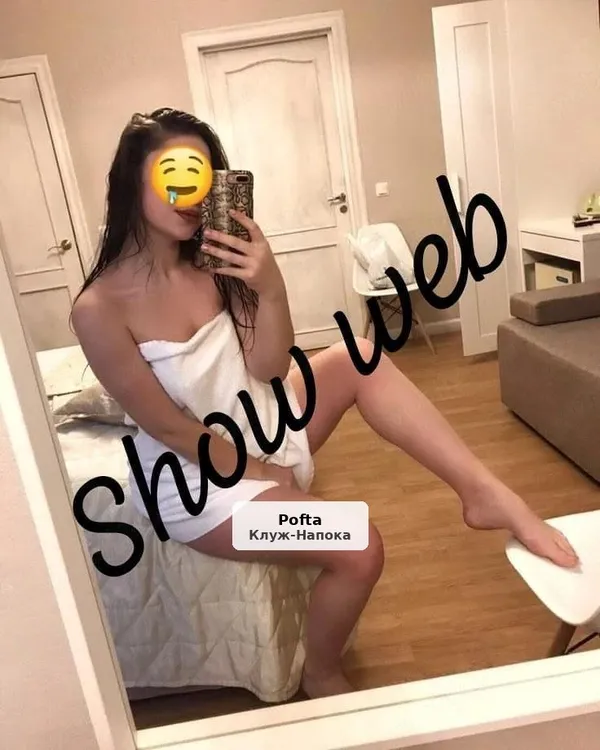 Show-uri webcam, detalii pe WhatsApp