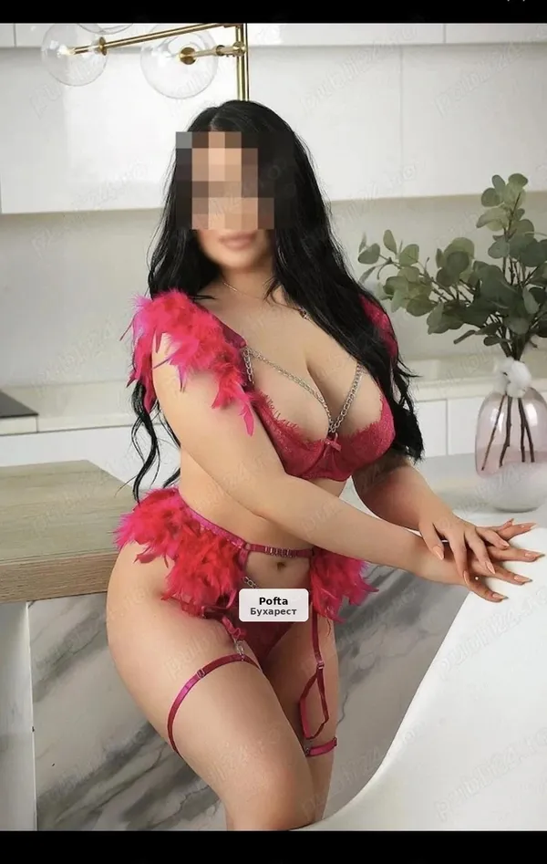 Seducătoare și disponibilă pentru întâlniri