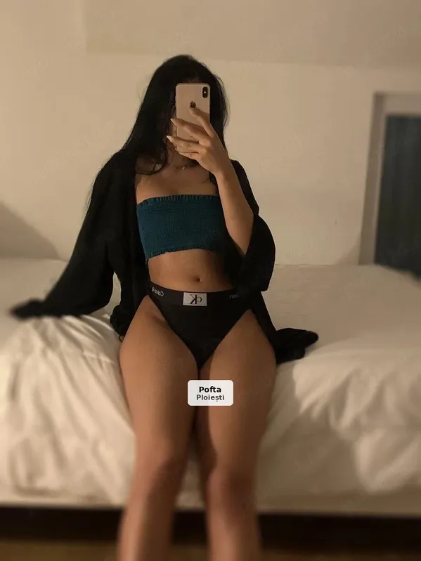 Passionate Woman Available for Encounters