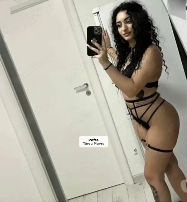 Sensual Brunette, Discretion and Seriousness