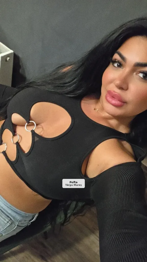 Alina, 26 years old - Available for travel