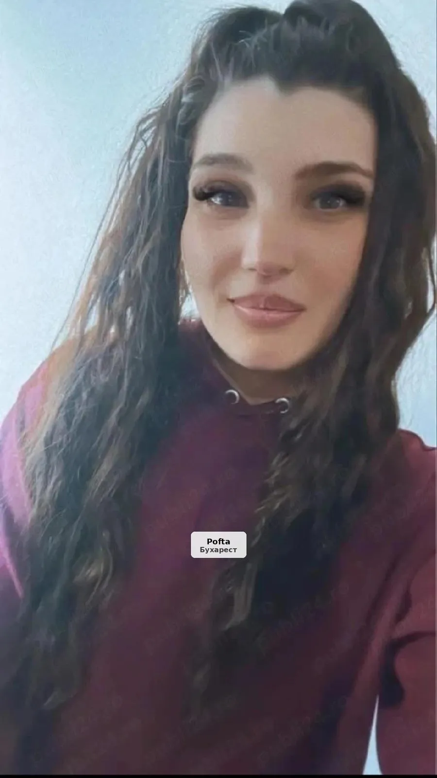 Sexy Brunette, New in Town - 1/3