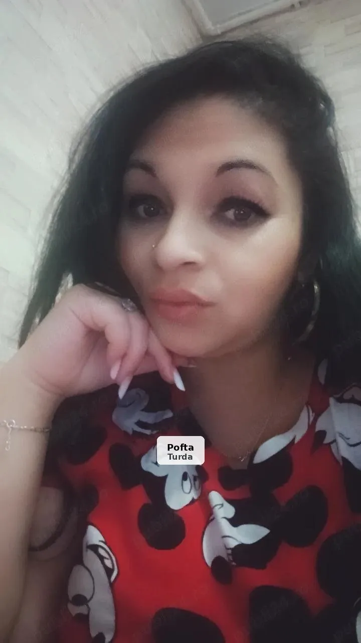 Larisa, nouă în oraș - te aștept la mine - 1/1