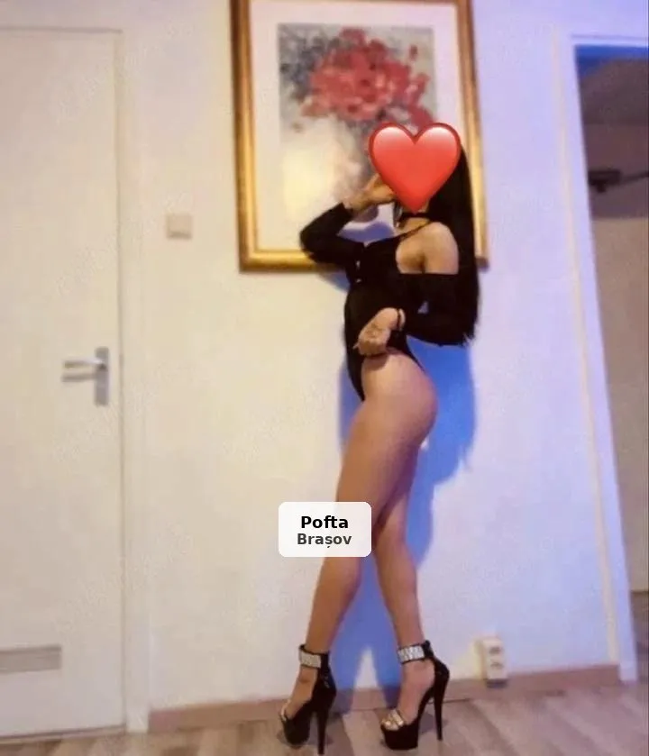 Diana, brunetă tânără și apetisantă - 1/3