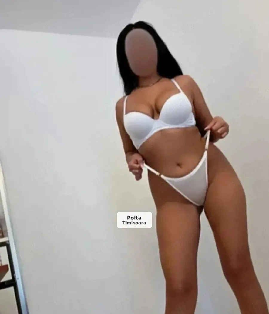 Adina, 25 years old, available in town - 1/2