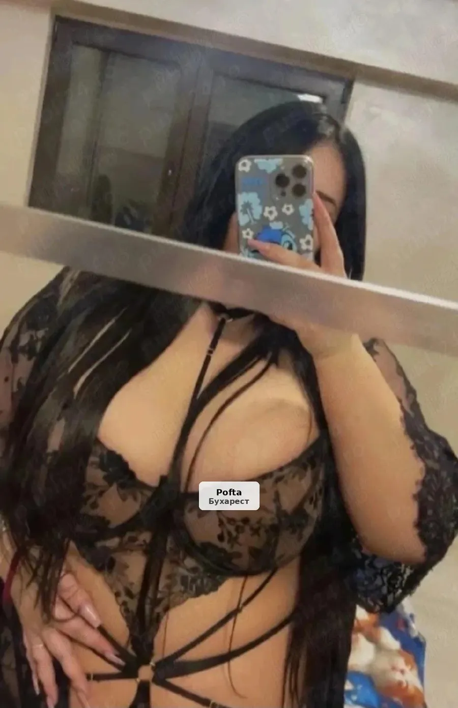 Femeie BBW cu forme naturale - 1/3