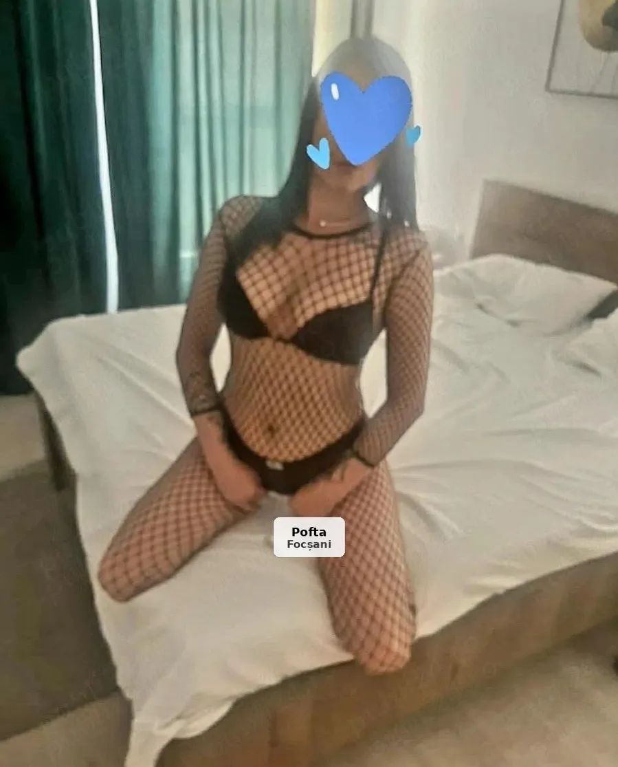 Carmen, fată drăguță și amabilă - 1/2