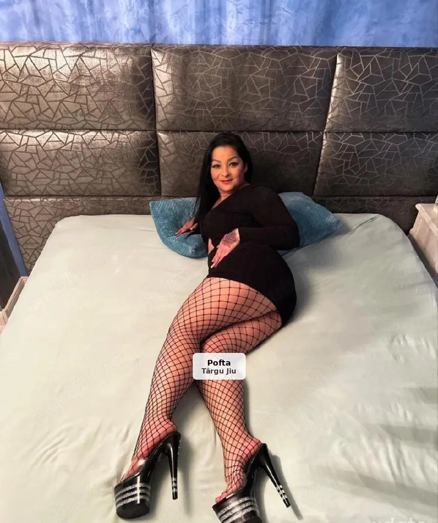 Ana, doamnă matură, companie intimă - 1/1