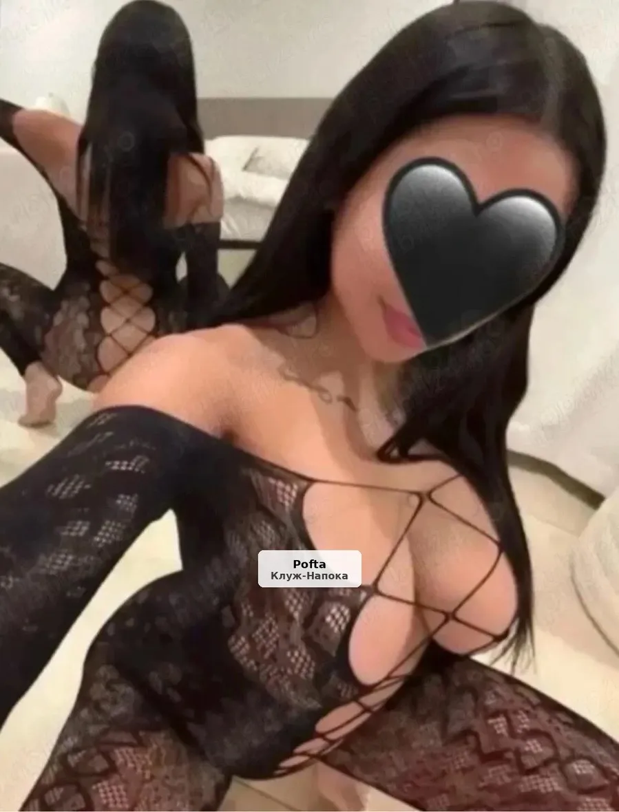 Curvy Brunette Available Now - 1/1
