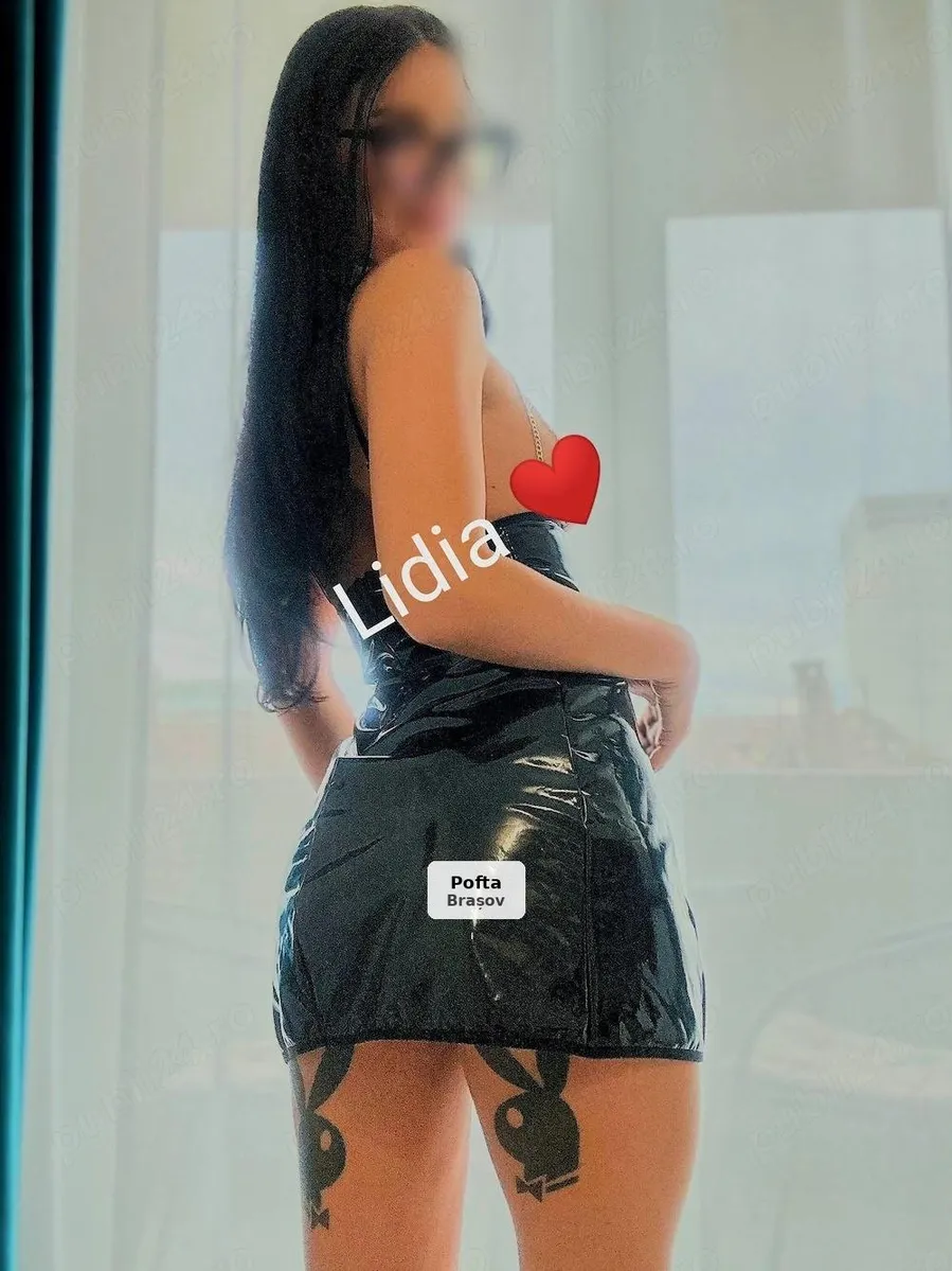 Lidia - Brunetă slim, ambient călduros - 1/5
