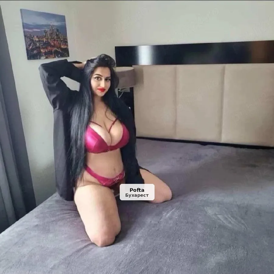 Appetizing Brunette, Pleasant Company - 1/1