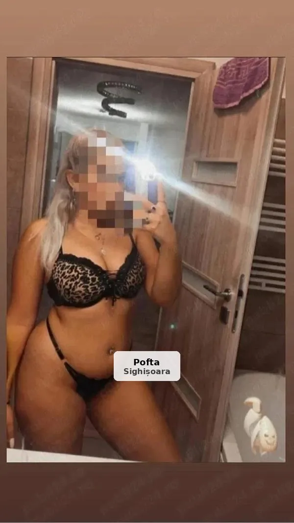 Experienced and Discreet Woman - 1/2