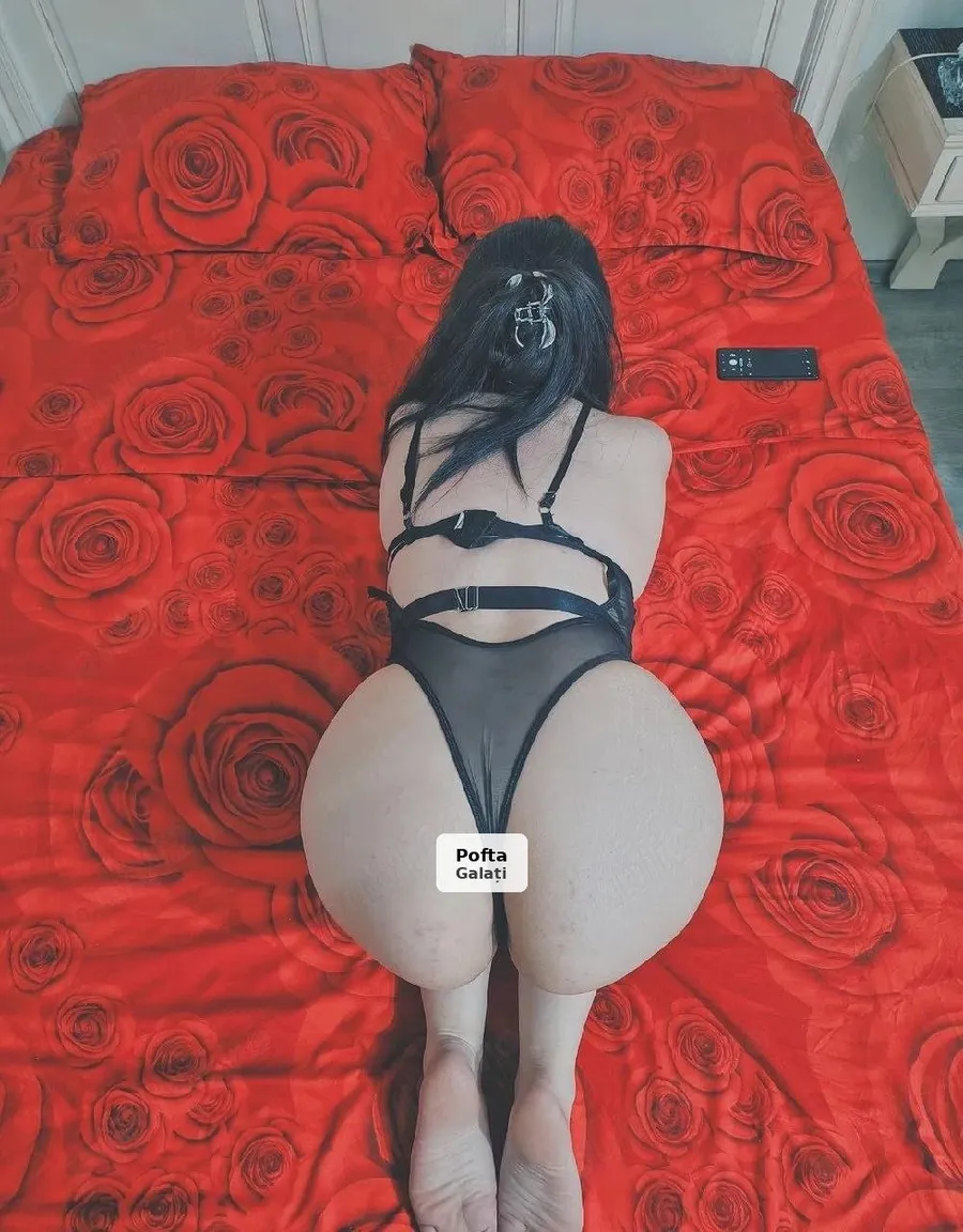 Alessia, elegantă, doar deplasări - 1/1
