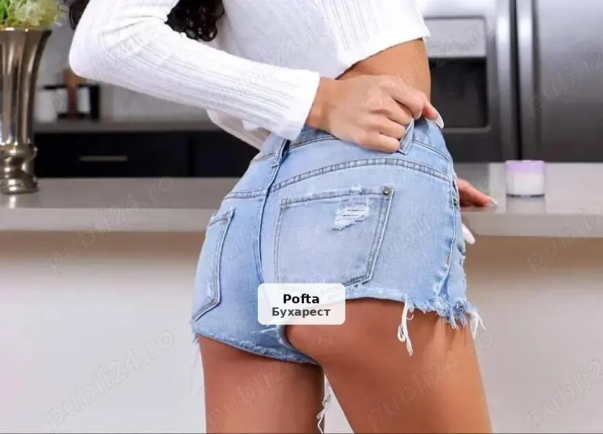 Transexuală feminină, brunetă, discretă - 1/4