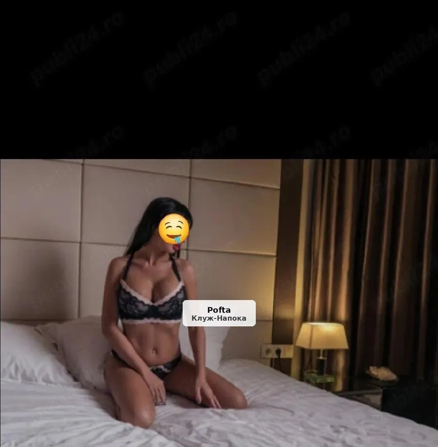 Brunetă senzuală, ofer și deplasări - 1/2