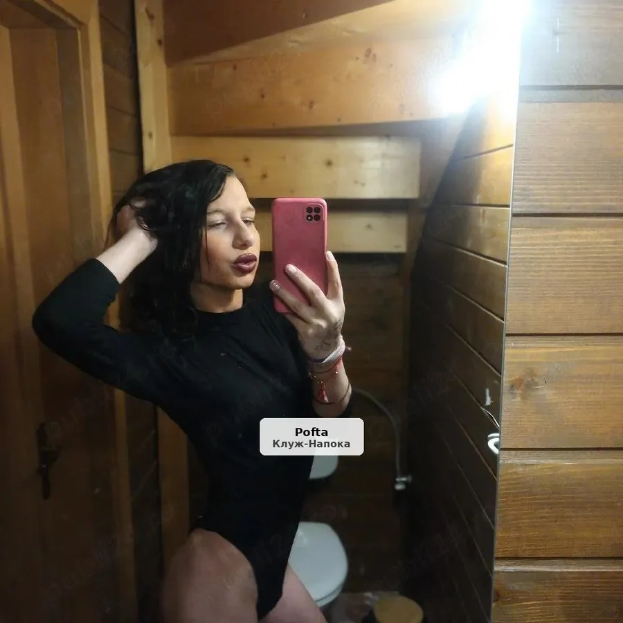 Sonia, trans reală, sexy și naturală - 1/4