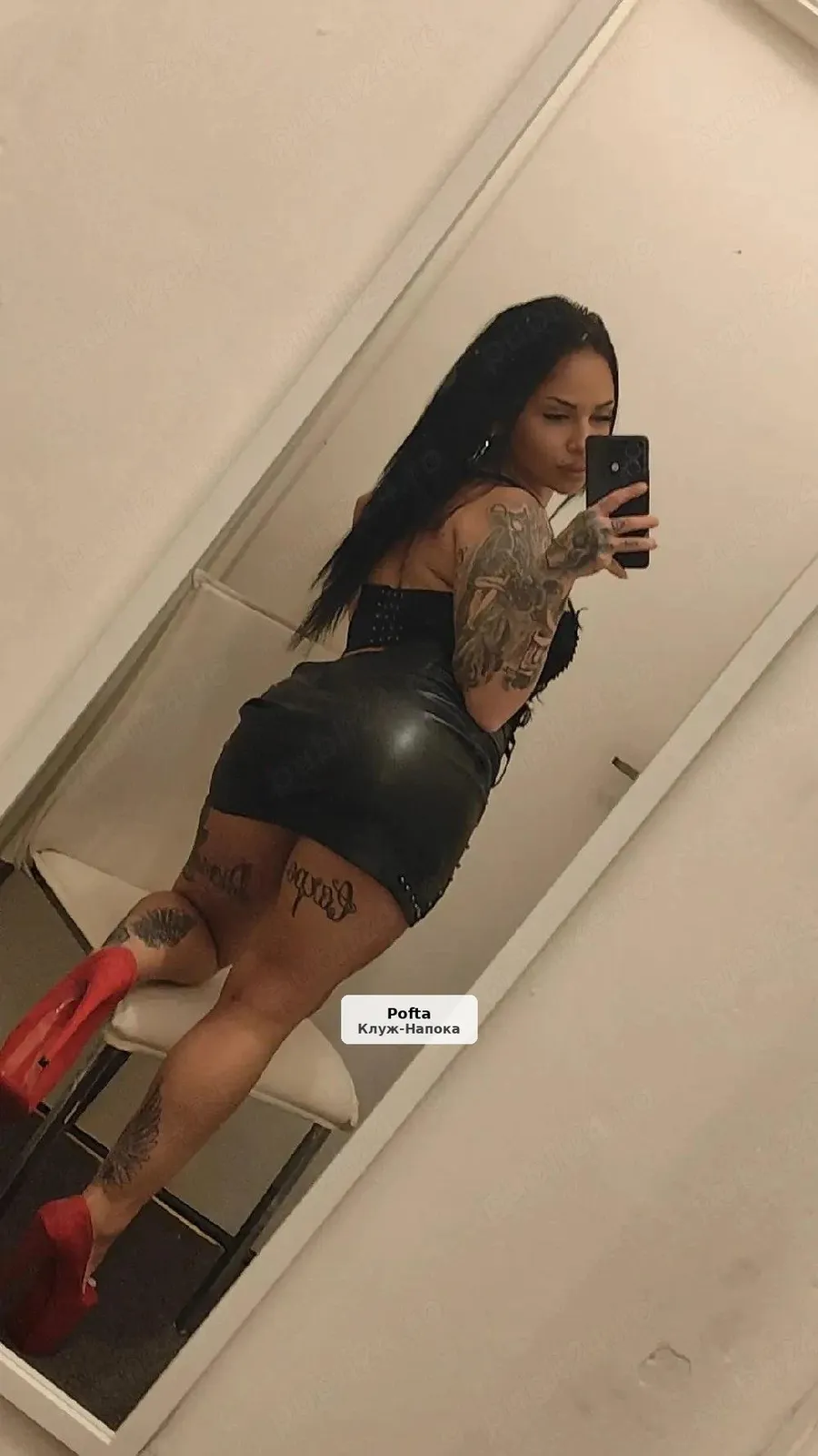 Petite brunette available now - 1/2