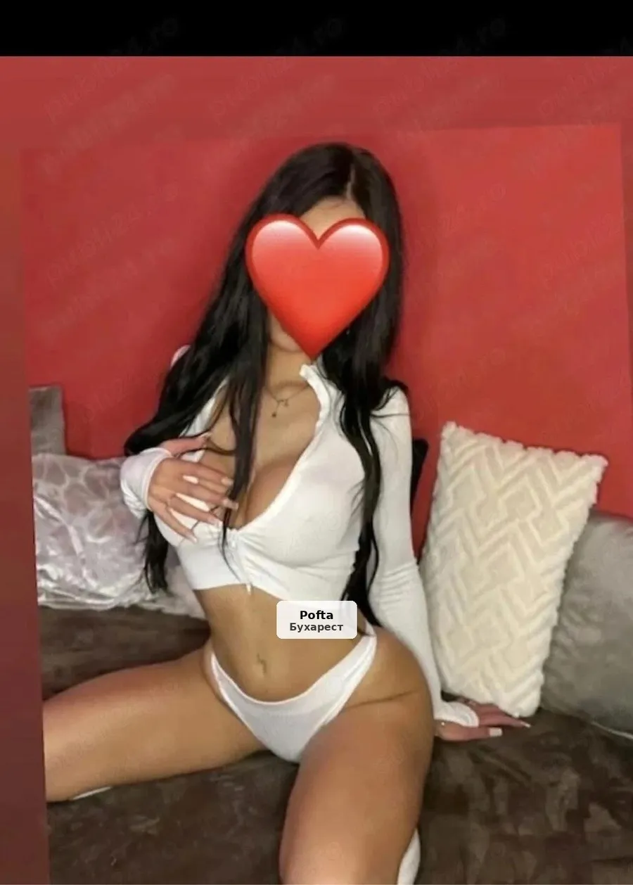 Raysa, passionate and elegant brunette - 1/2