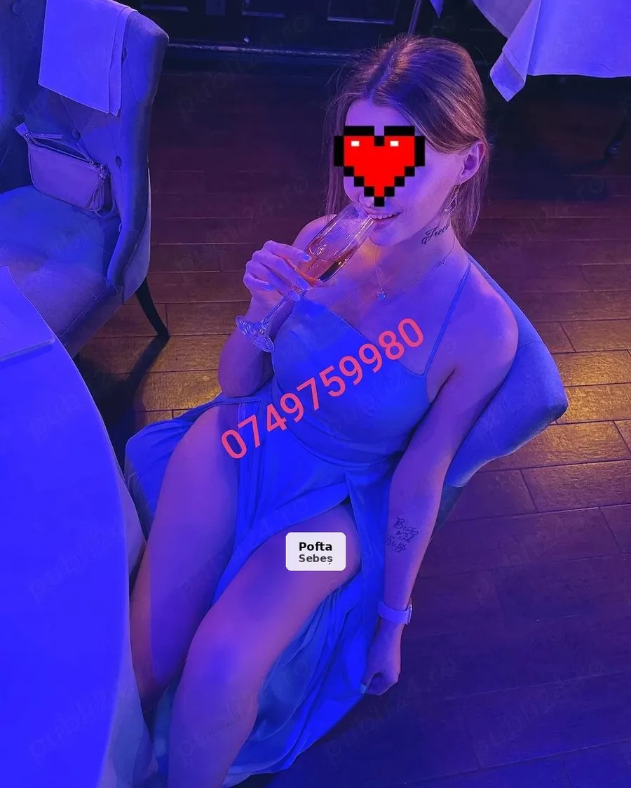 Karina, show web și sexting - 1/2