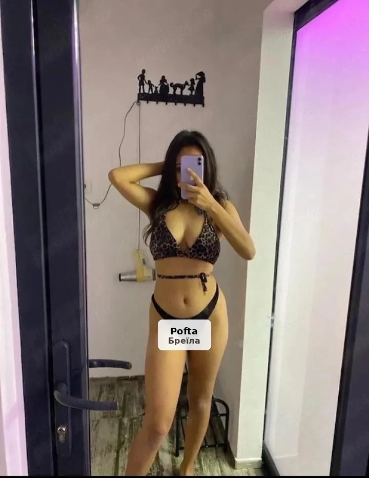 New brunette in town - 1/2