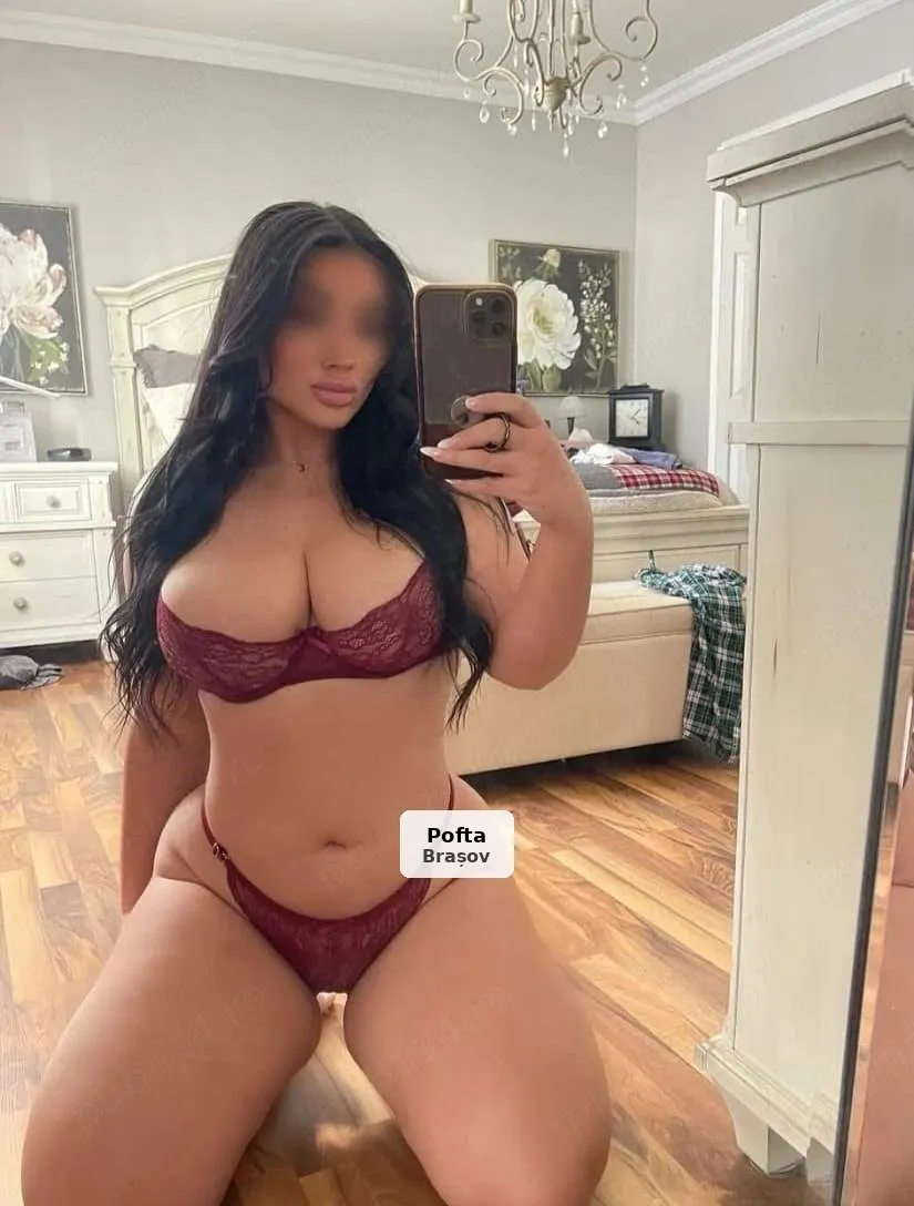 Brunette, 36 years old - 1/4
