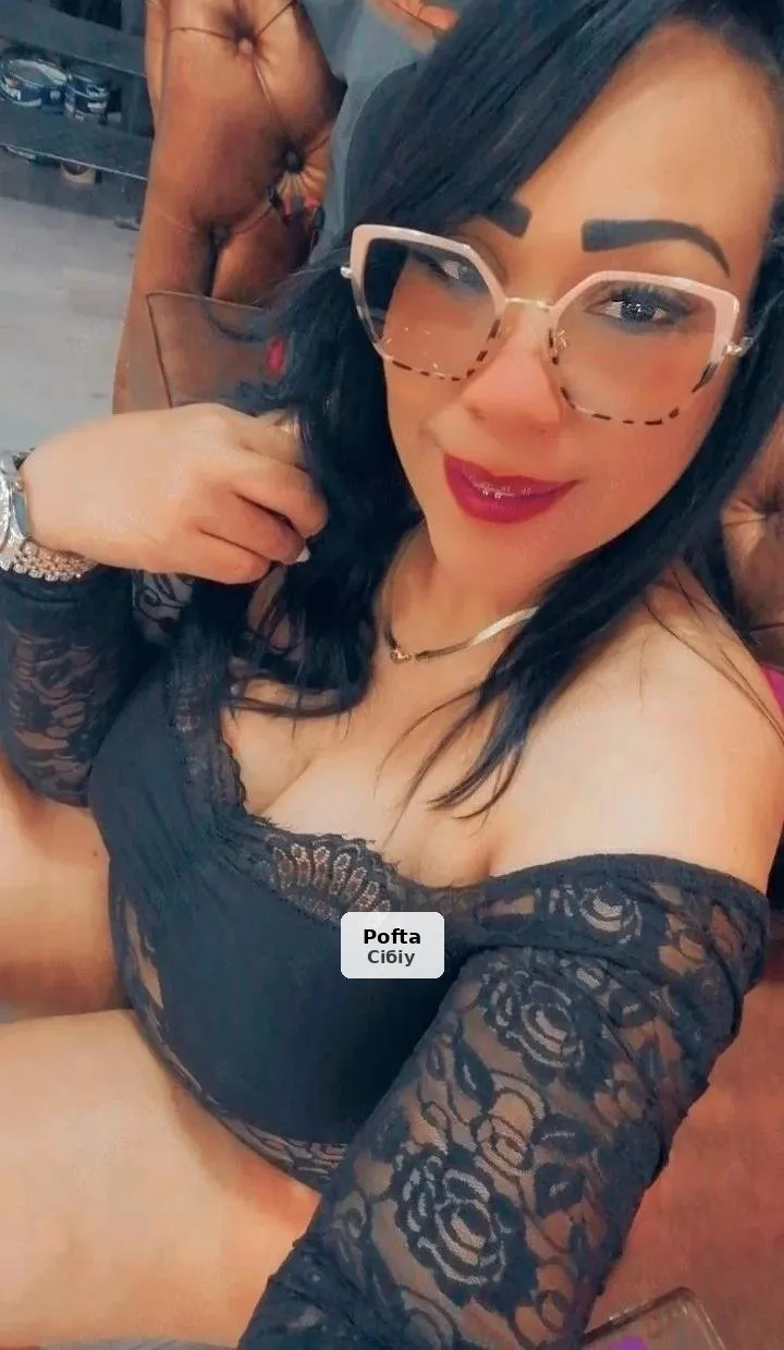 Escortă matură și focoasă - 1/3