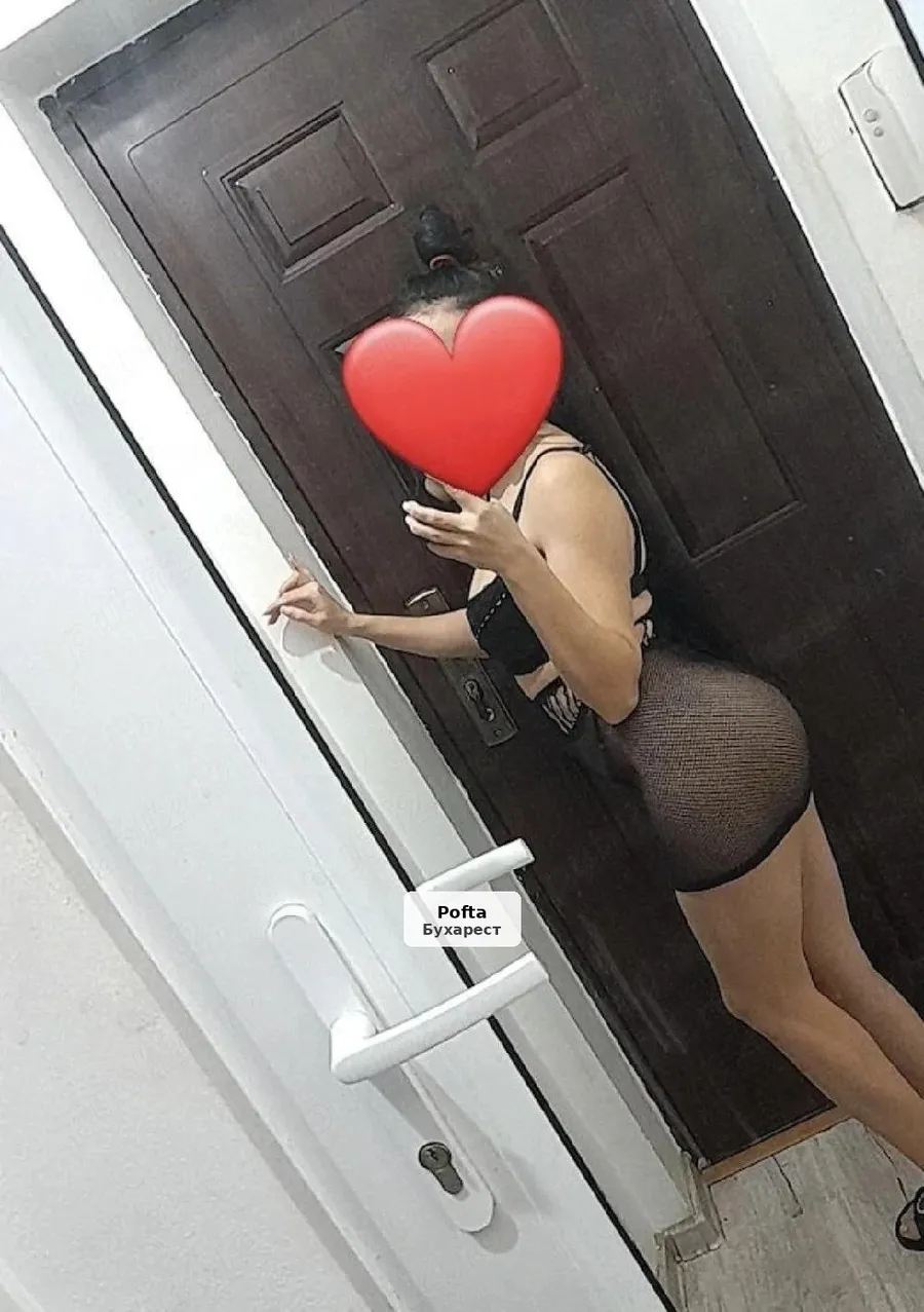 Rebeca, passionate brunette - private location - 1/1