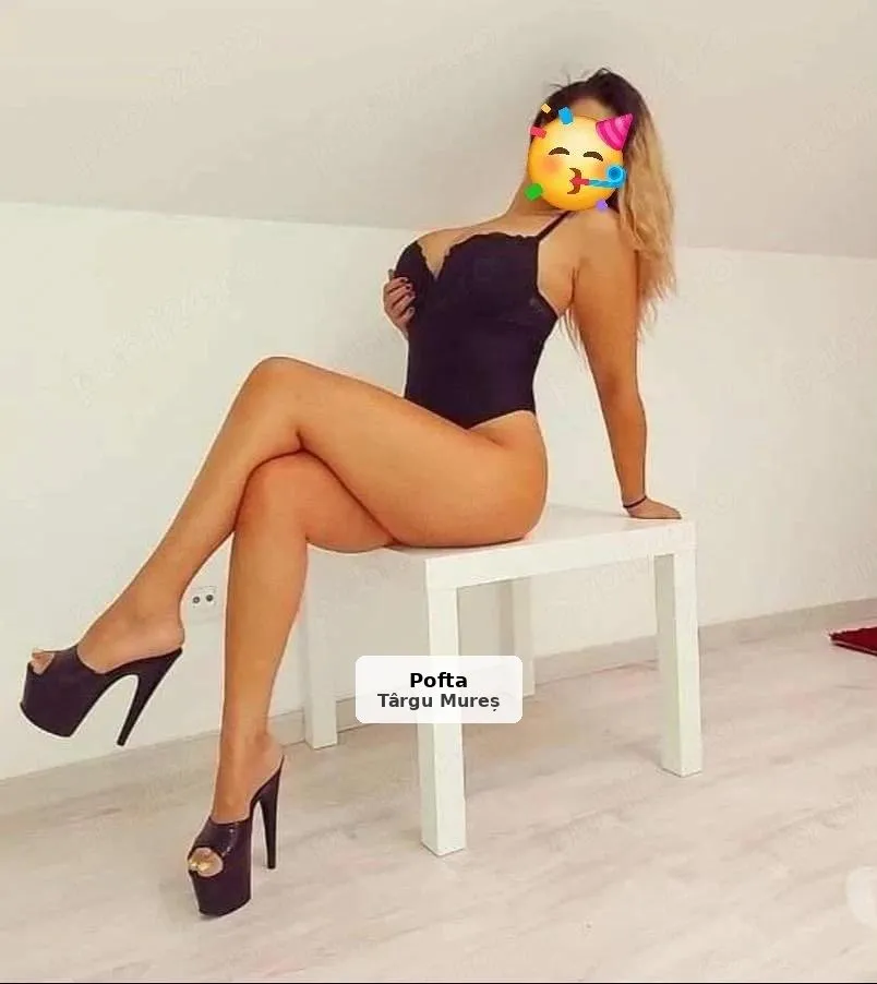 Hot Blonde for Pampering Moments - 1/2
