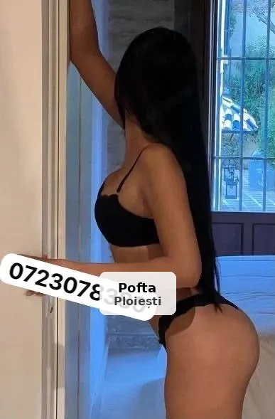 Fiery brunette, 20, tempting figure - 1/2