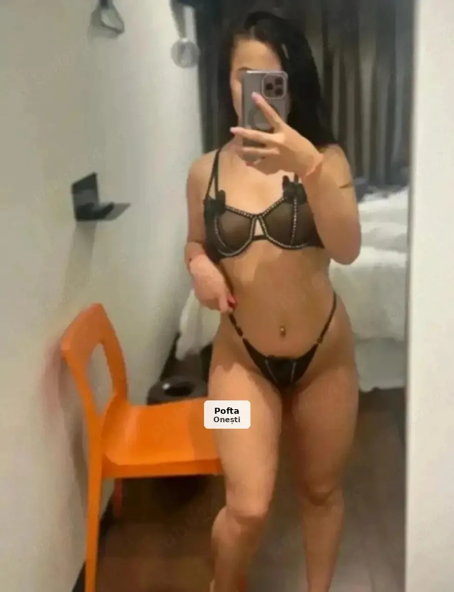 New in Town - Passionate Escort - 1/2